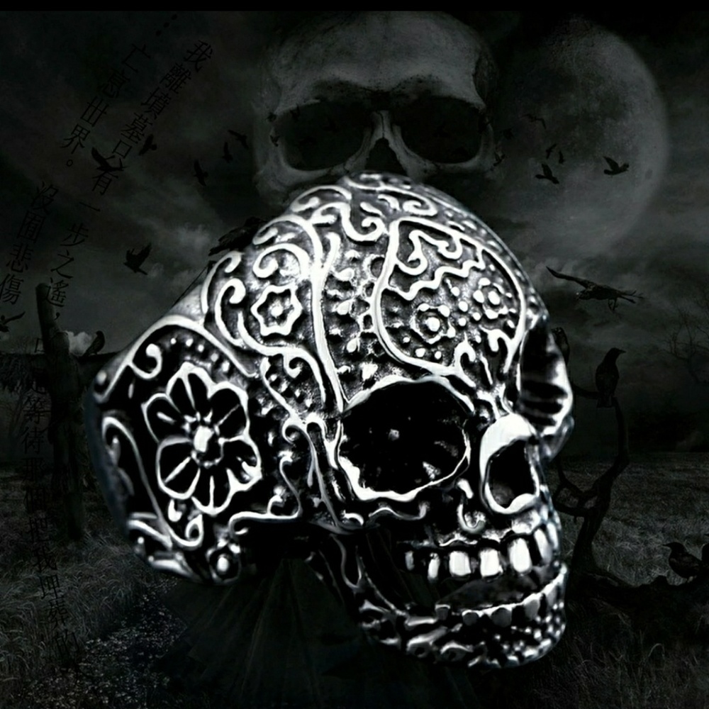 New skull ring collection silver color size 8(u.s)